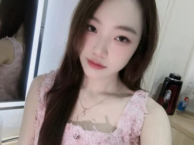 --Chezyy-- — cam show live