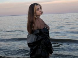 Adelik-a — cam show live