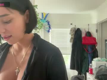 adriannarodriguez — cam show live