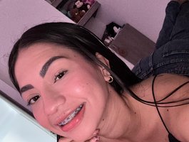 Alannah — cam show live
