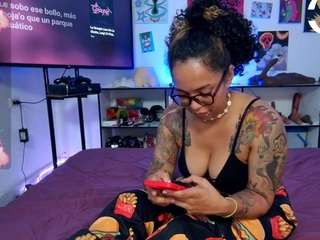 alesyahampton — cam show live