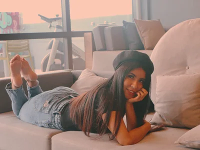 alice_middlee — cam show live