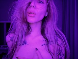 Alicee-teasee — cam show live
