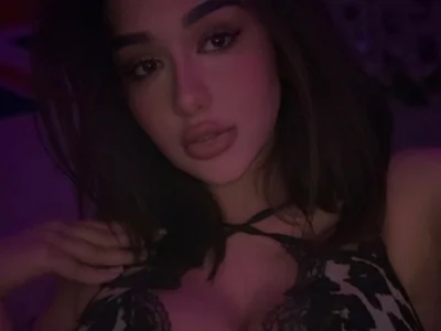 AlisiaRiley — cam show live