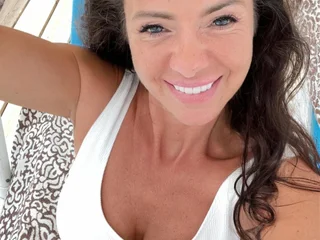 AmicaB — cam show live