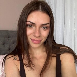 AnettiRosseee — cam show live