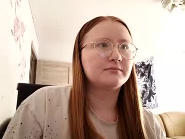 anika_lipps — cam show live