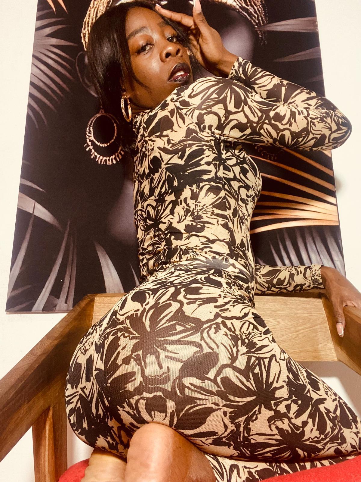 anilethqueenss — cam show live