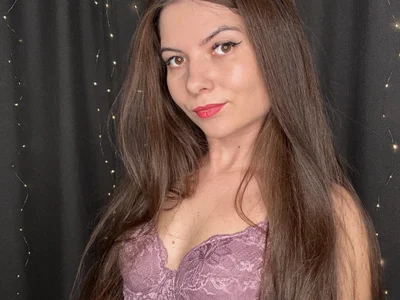 Anoraa — cam show live