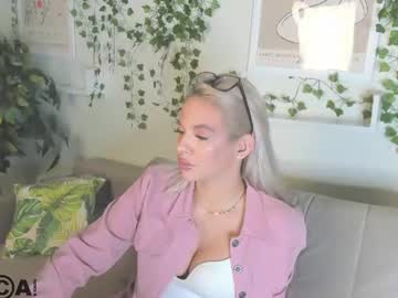 ariellafae — cam show live