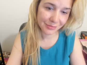 artsyandcraftsy_ — cam show live