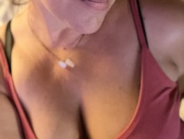 beachymilf — cam show live