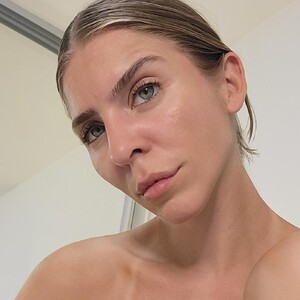 BELLA_ — cam show live
