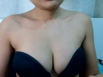 bellacrystall — cam show live
