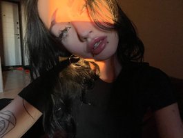 bloomsakura — cam show live