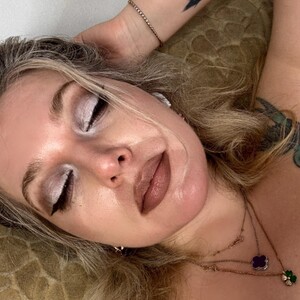 BurnTheWitch_ — cam show live