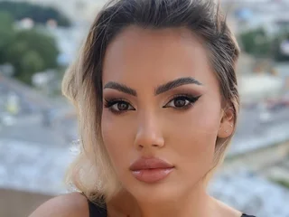 CelineHuddson — cam show live