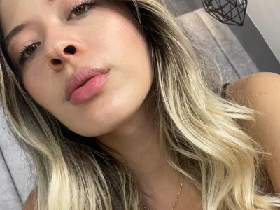 chloe_d — cam show live
