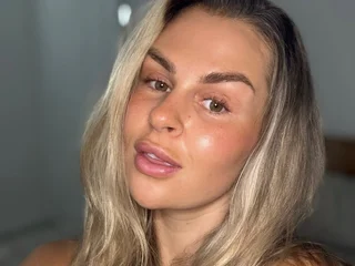 ClaraXVale — cam show live