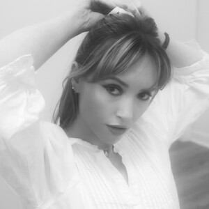 colette — cam show live