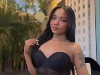 Coraline_noir — cam show live