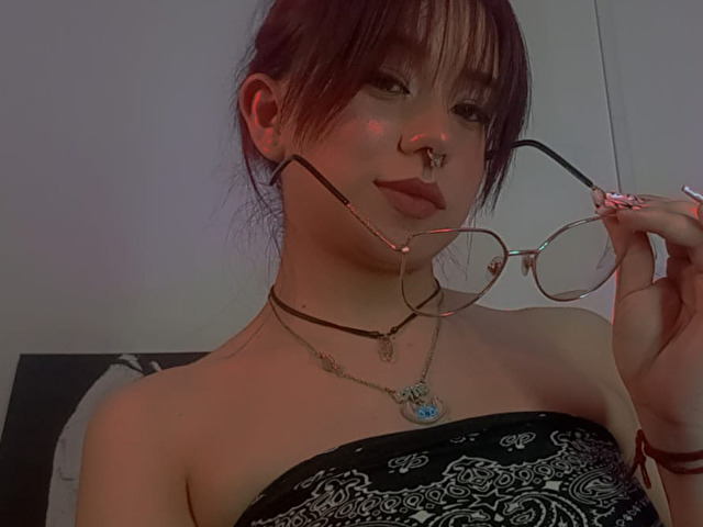 Cuorekazx — cam show live