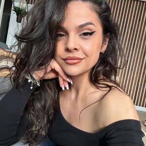 CurlyTrouble — cam show live