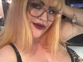 CurvyBBWKate — cam show live