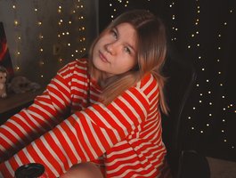 cutesoneckaaa — cam show live