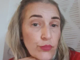 Daisyyxx — cam show live