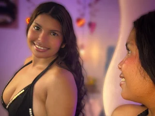 dulcecooper19 — cam show live