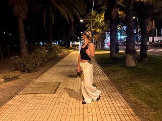 Elliebrown81 — cam show live