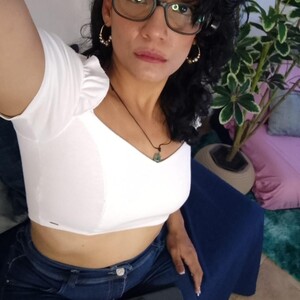 Elliee1 — cam show live