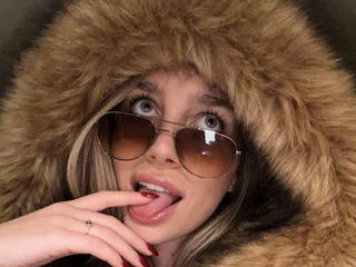 ElsieLondonxx — cam show live