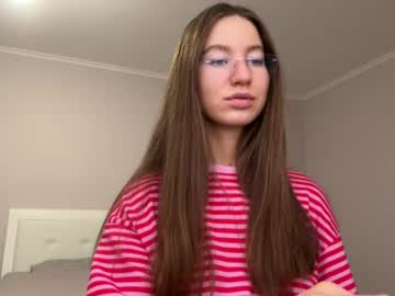 emberfamn — cam show live