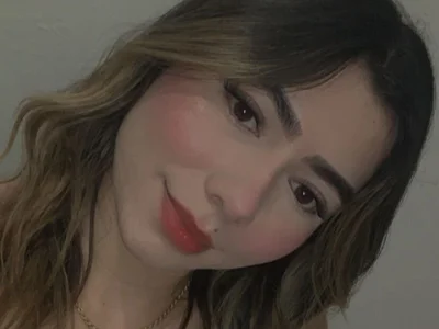 emi_bloom — cam show live