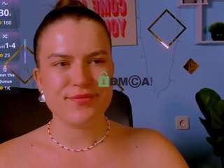 emma-dark — cam show live