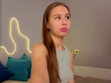 emma_clon — cam show live