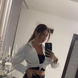 Emma_d — cam show live