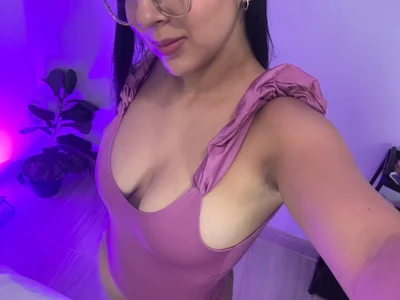 emmi_miller — cam show live