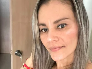 EVAAMILF — cam show live
