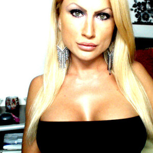 FeelingLost — cam show live