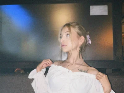 FiveFootBlonde — cam show live