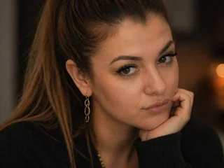 Forbidden_Fruitt — cam show live