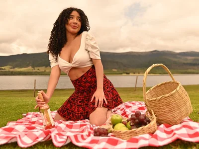 HairyAillyn — cam show live