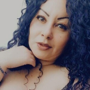 Hazel_Milf — cam show live