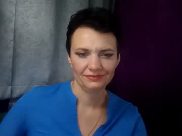 hotmamaqueen234 — cam show live