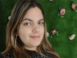 HugeTitties — cam show live