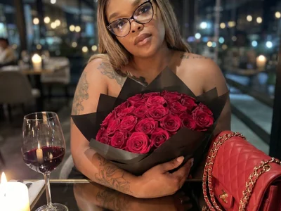 Iam-Sharifa — cam show live