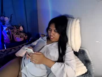 im_ur_girl_demure — cam show live